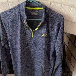 Under Armour small loose heat gear 1/4 zip